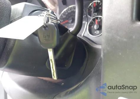 2015 Chevrolet Express 2500 Work Van z USA, uszkodzony, nr VIN 1GCWGFCF9F1277631